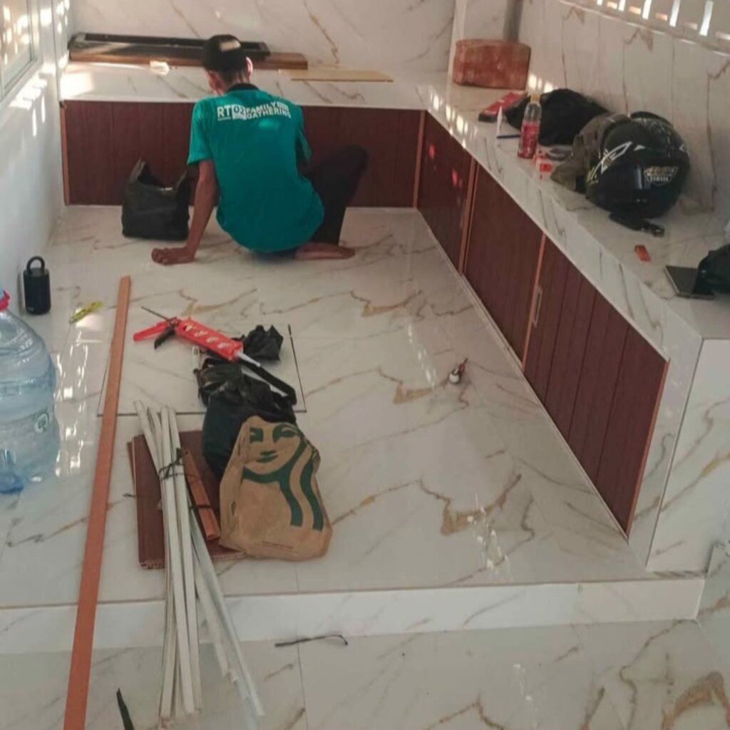 jasa pasang keramik ruang tamu kamar mandi dapur dan dinding